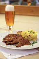 Pilsner Urquell a Flank steak